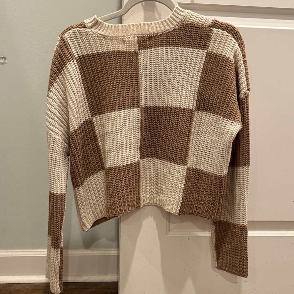 Checkered Brown and Cream Women's Crop Sweater. New W/O Tags - Picture 2 of 3